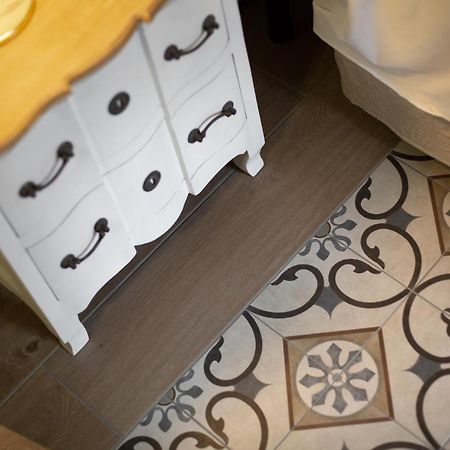 B&B Gli Archi Abbadia San Salvator Bagian luar foto